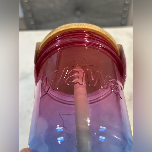 WAWA limited edition The Galaxy Reusable Tumbler / Mug - 24oz - Picture 5 of 8